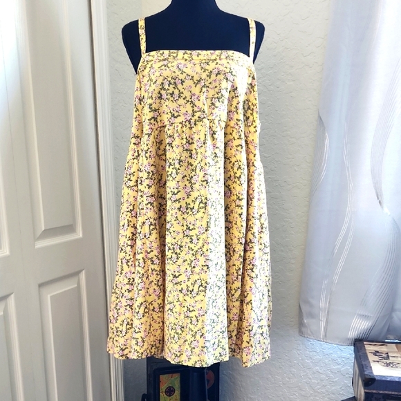 torrid Dresses & Skirts - NWT Torrid Mini Challis Sleeveless Tinted Roses Sundress